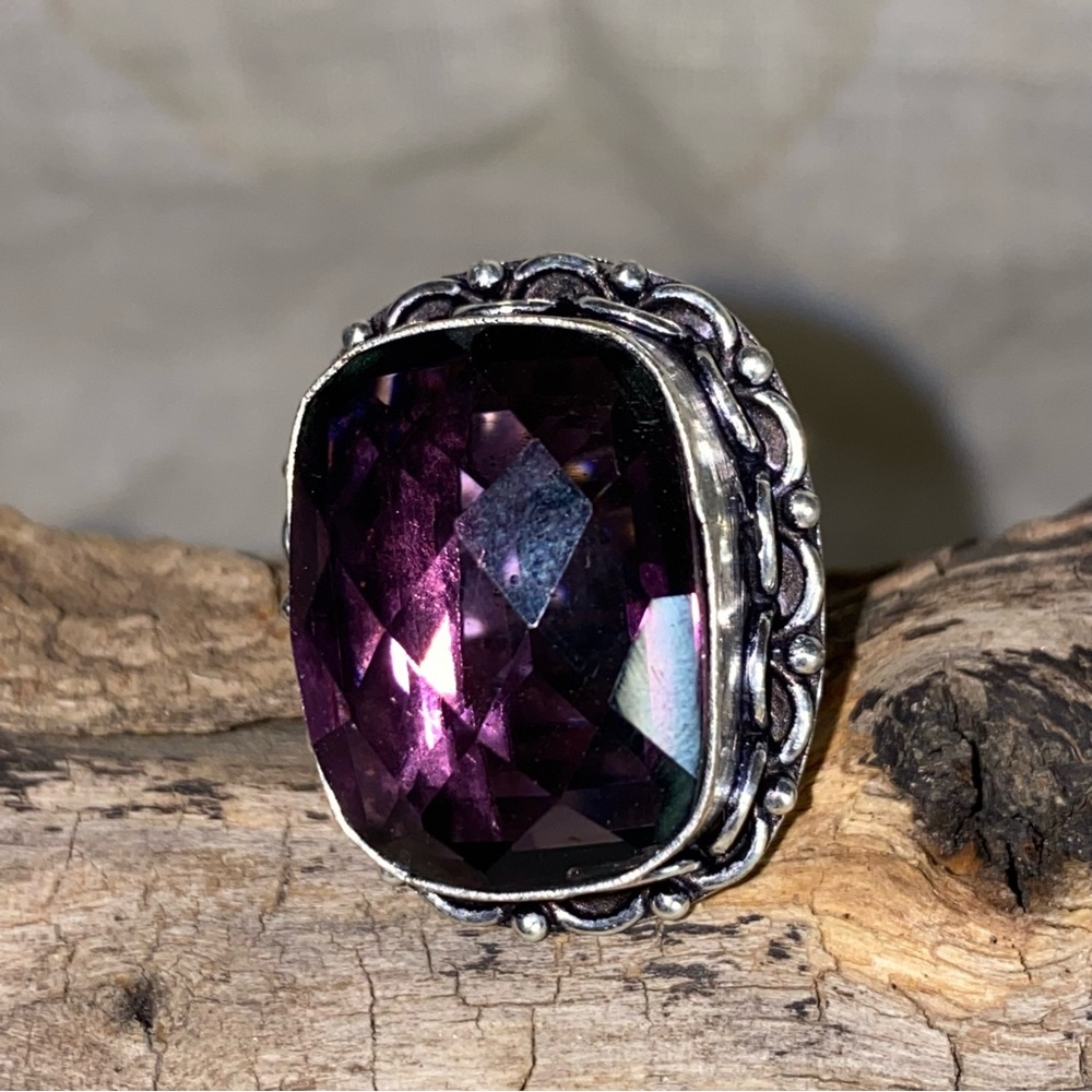 Sparkling Syberian Plum Amethyst Quartz Handcrafted vintage Ring